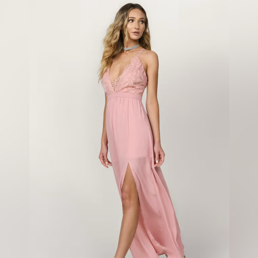 Elegant Pink Lace Maxi Dress